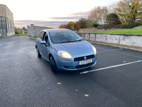 Fiat Punto Hatchback, Petrol, 2010, Blue