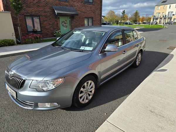 Skoda Superb Saloon, Diesel, 2012, Grey
