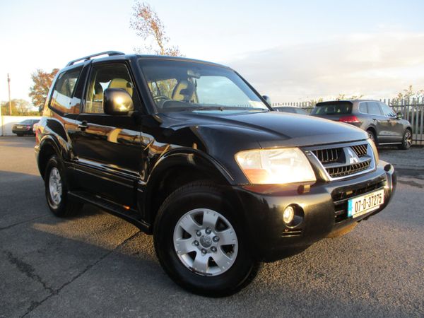 Mitsubishi Pajero SUV, Diesel, 2007, Black