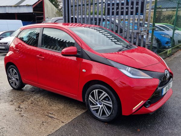 Toyota Aygo Hatchback, Petrol, 2018, Red