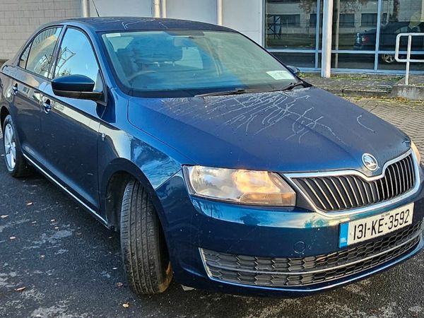 Skoda Rapid Hatchback, Diesel, 2013, Blue