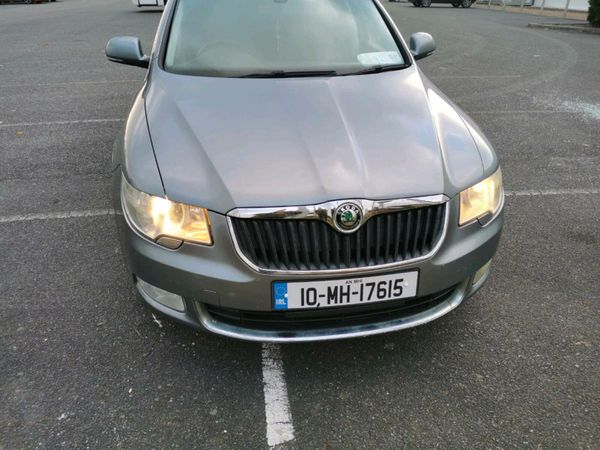 Skoda Superb Estate, Diesel, 2010, Grey