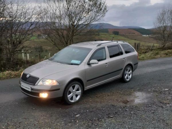 Skoda Octavia Estate/Jeep, Diesel, 2008, Beige