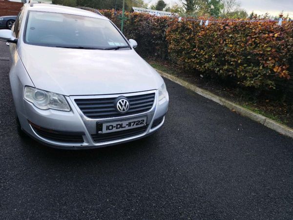Volkswagen Passat Estate, Diesel, 2010, Silver