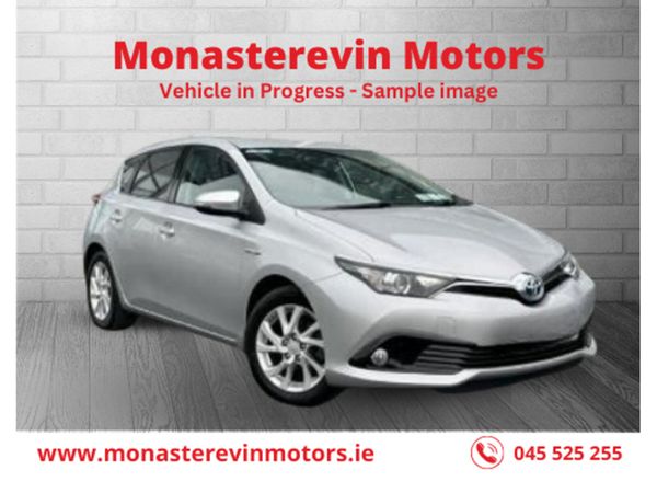 Toyota Auris Estate, Petrol Hybrid, 2016, Silver