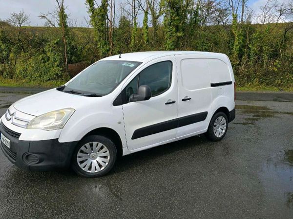 Citroen Berlingo MPV, Diesel, 2011, White