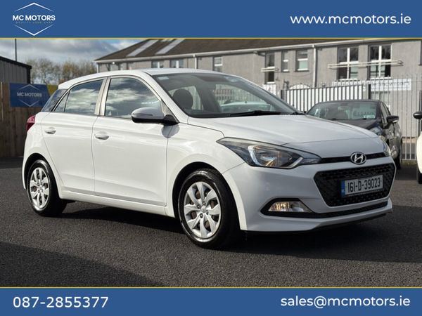 Hyundai i20 Hatchback, Petrol, 2016, White