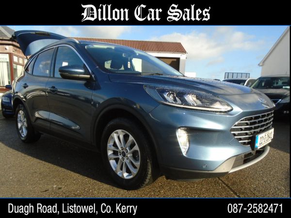 Ford Kuga MPV, Diesel, 2022, Red