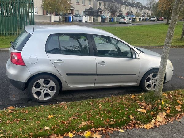Volkswagen Golf Hatchback, Petrol, 2005, Silver