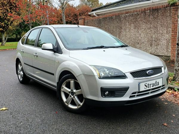 Ford Focus Hatchback, Petrol, 2007, Silver