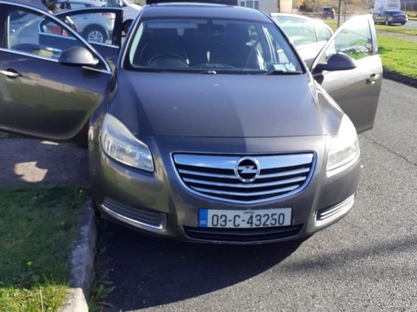 Vauxhall Insignia Hatchback, Diesel, 2009, Grey