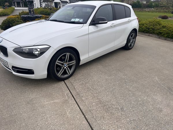 BMW 1-Series Hatchback, Diesel, 2015, White