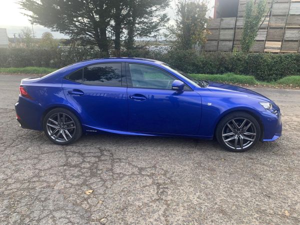 Lexus IS Saloon, Petrol Hybrid, 2015, Blue