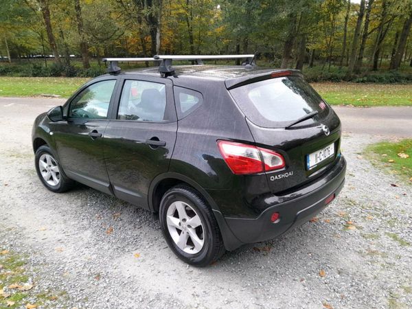 Nissan Qashqai Hatchback, Diesel, 2011, Black