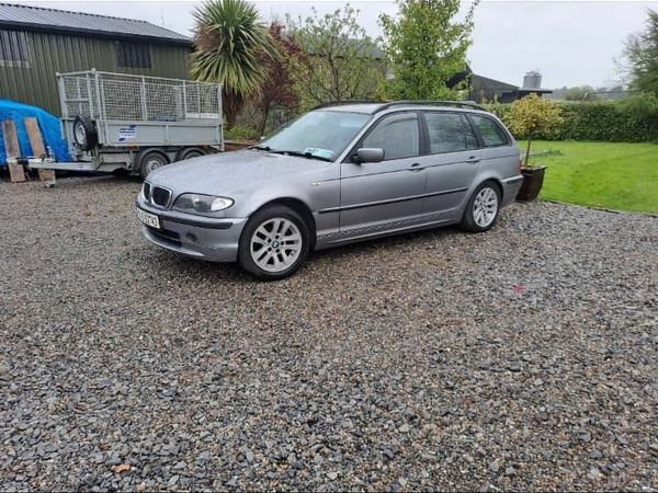 BMW 3-Series Estate/Jeep, Petrol, 2003, Grey