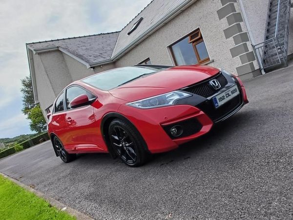 Honda Civic Hatchback, Diesel, 2015, Red