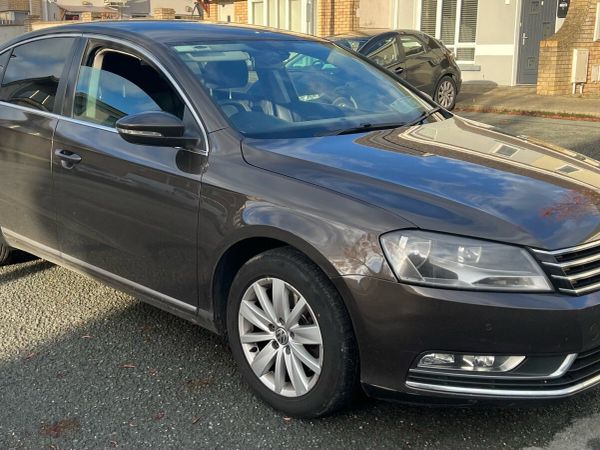 Volkswagen Passat Saloon, Diesel, 2014, Brown
