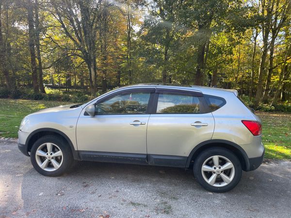Nissan Qashqai Hatchback, Diesel, 2009, Silver