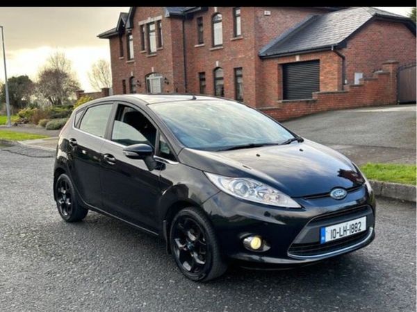 Ford Fiesta Hatchback, Diesel, 2010, Black