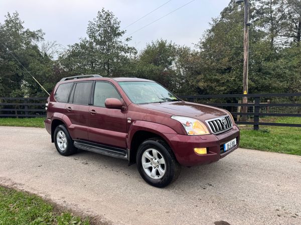 Toyota Land Cruiser SUV, Diesel, 2005, Red