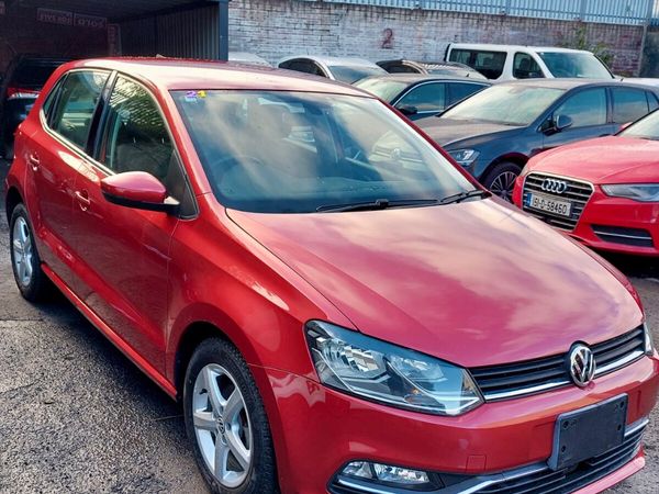 Volkswagen Polo Hatchback, Petrol, 2014, Red