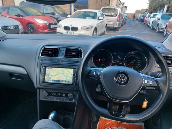 Volkswagen Polo Hatchback, Petrol, 2014, Red