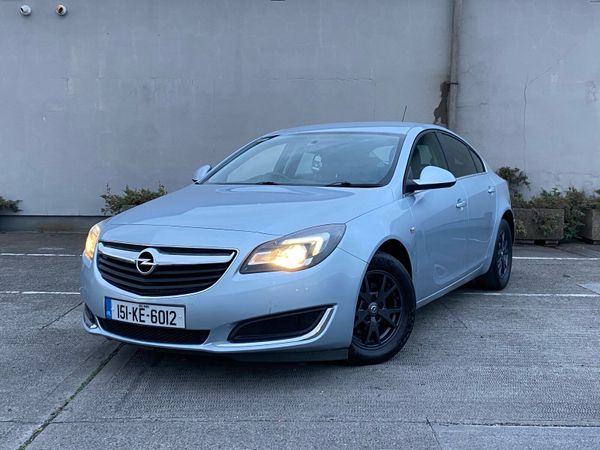 Vauxhall Insignia Hatchback, Diesel, 2015, Silver