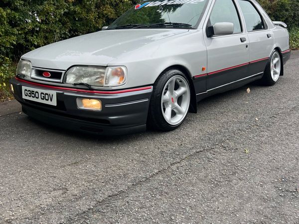 Ford Sierra Saloon, Petrol, 1990, Silver
