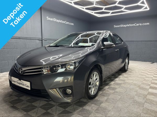Toyota Corolla Saloon, Diesel, 2016, Grey