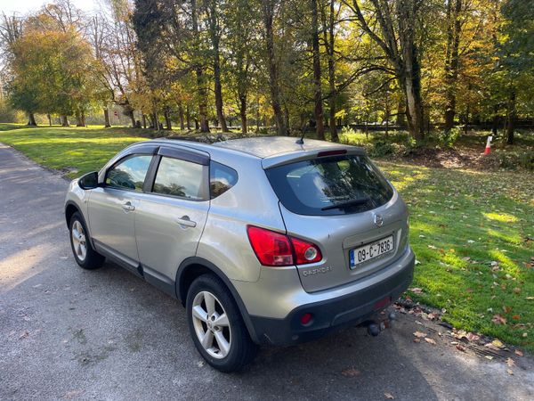 Nissan Qashqai Hatchback, Diesel, 2009, Silver