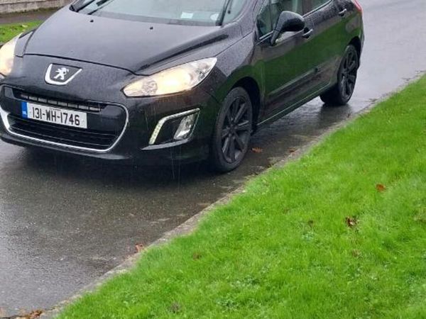 Peugeot 3008 MPV, Diesel, 2013, Grey
