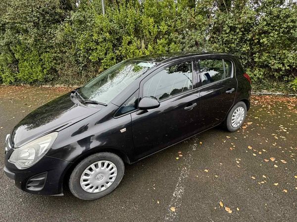 Opel Corsa Hatchback, Petrol, 2014, Black