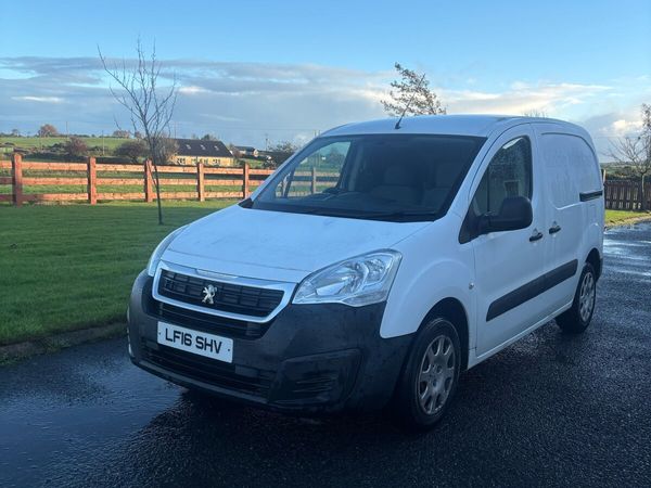 Peugeot Partner MPV, Diesel, 2016, White