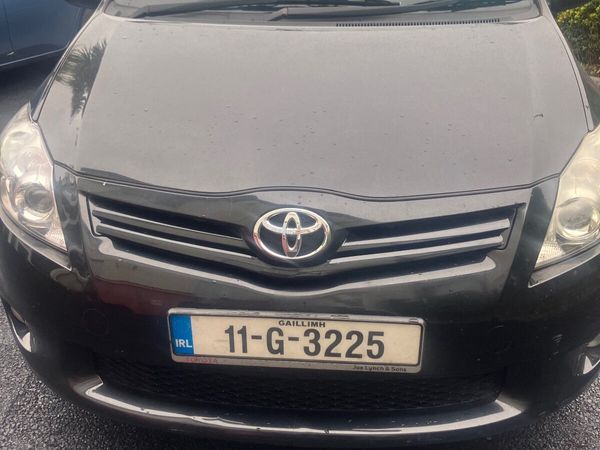 Toyota Auris Hatchback, Petrol, 2011, Black