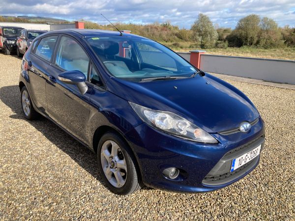 Ford Fiesta Hatchback, Diesel, 2010, Blue