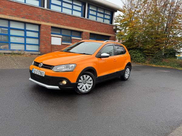 Volkswagen Polo Hatchback, Petrol, 2013, Orange