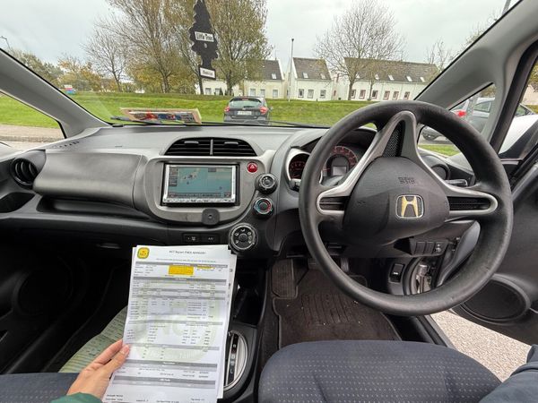 Honda Fit Hatchback, Petrol, 2009, Silver