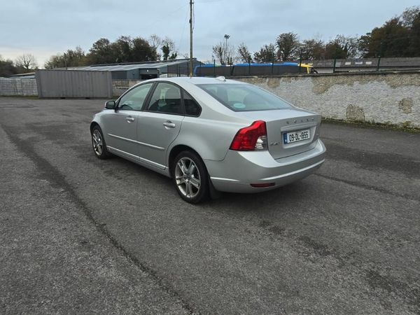 Volvo S40 Saloon, Diesel, 2009, Silver