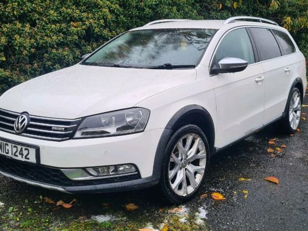 Volkswagen Passat Estate, Diesel, 2014, White
