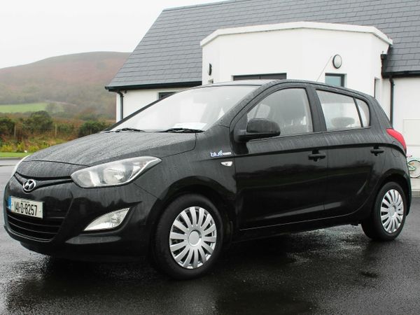 Hyundai i20 Hatchback, Petrol, 2014, Black