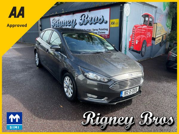 Ford Focus Hatchback, Petrol, 2018, Grey