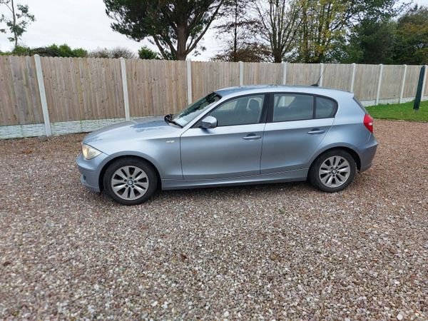 BMW 1-Series Hatchback, Diesel, 2011, Blue