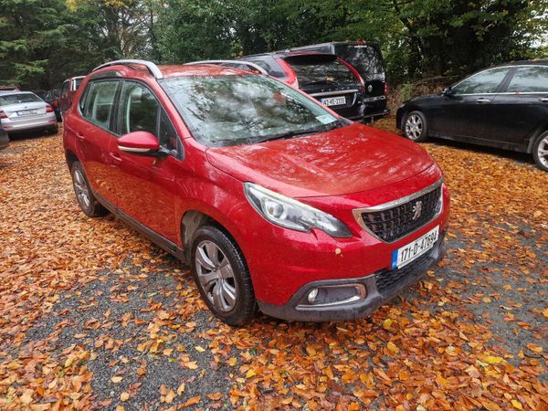 Peugeot 2008 Hatchback, Petrol, 2017, Red