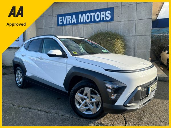 Hyundai KONA MPV, Petrol, 2024, White