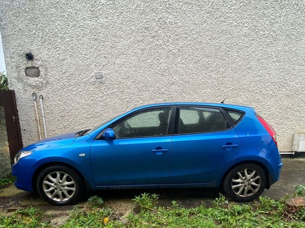 Hyundai i30 Hatchback, Diesel, 2010, Blue