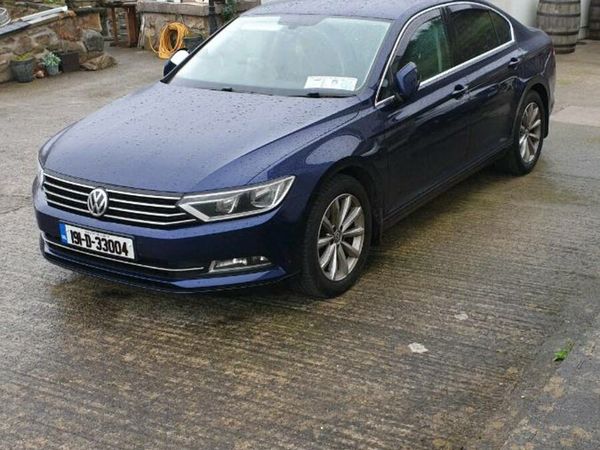Volkswagen Passat Saloon, Diesel, 2019, Blue