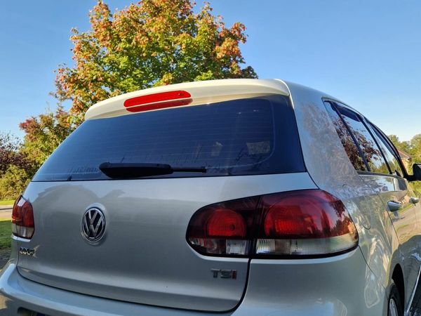 Volkswagen Golf Hatchback, Petrol, 2009, Silver