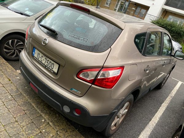 Nissan Qashqai Hatchback, Diesel, 2010, Brown
