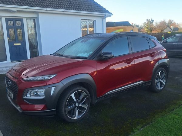 Hyundai KONA MPV, Petrol, 2018, Red