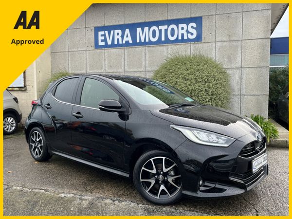 Toyota Yaris Hatchback, Petrol Hybrid, 2020, Black